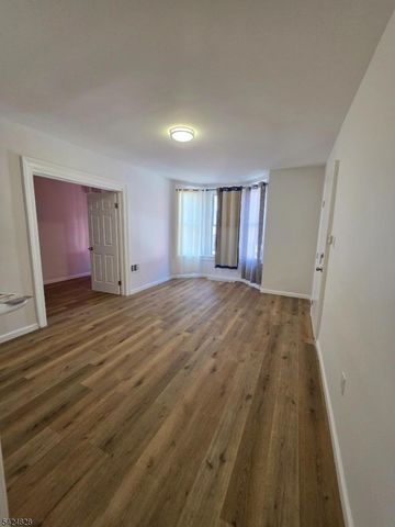 91 Belmont Ave 2, Jersey City, NJ 07304