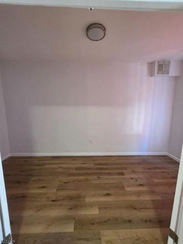 91 Belmont Ave 2, Jersey City, NJ 07304