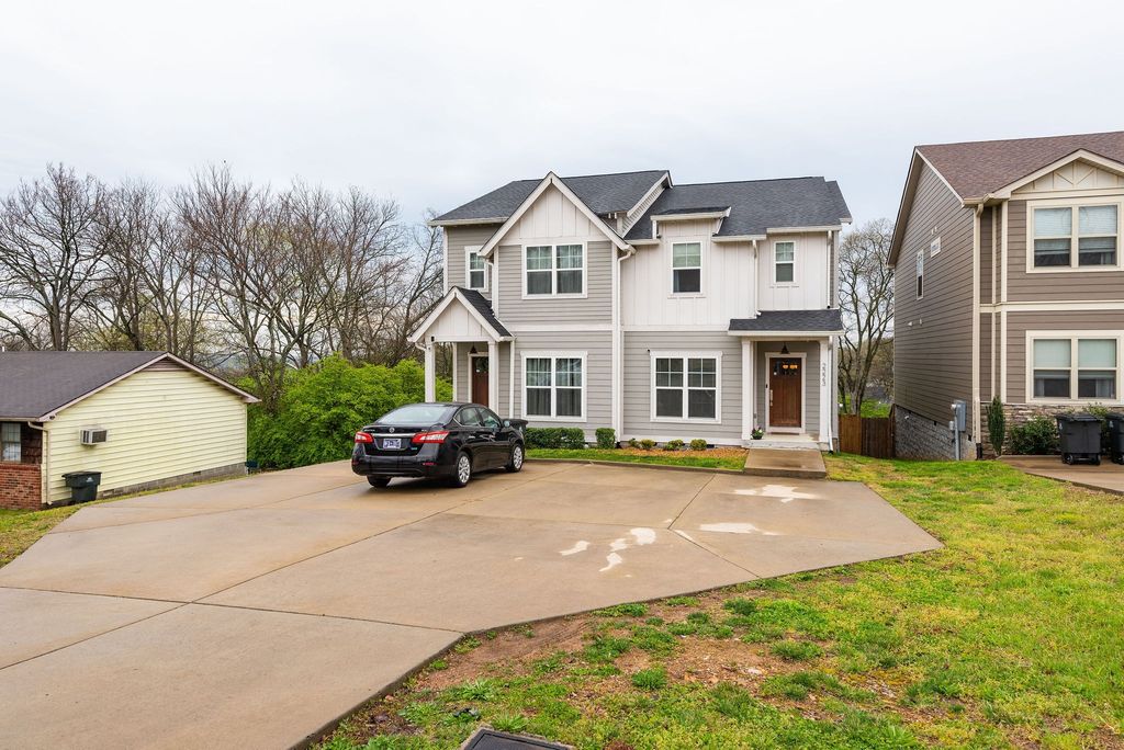 2223 Burns Street, Nashville, TN 37216