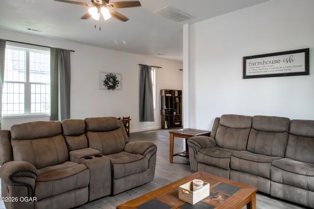 1713 S Jackson Avenue, Joplin, MO 64804