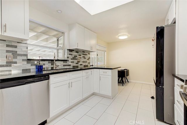 13889 Nurmi, Sylmar, CA 91342