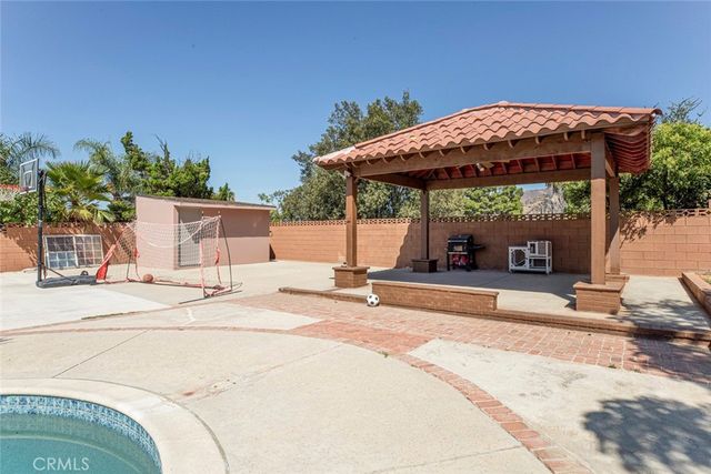 13889 Nurmi, Sylmar, CA 91342