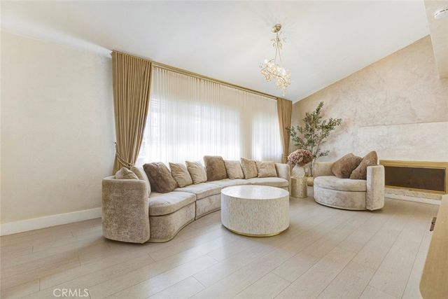 13889 Nurmi, Sylmar, CA 91342