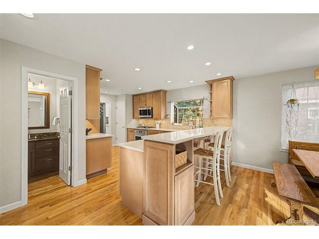 33 Tecoma Cir, Littleton, CO 80127