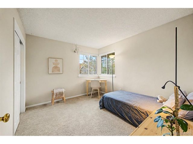 33 Tecoma Cir, Littleton, CO 80127