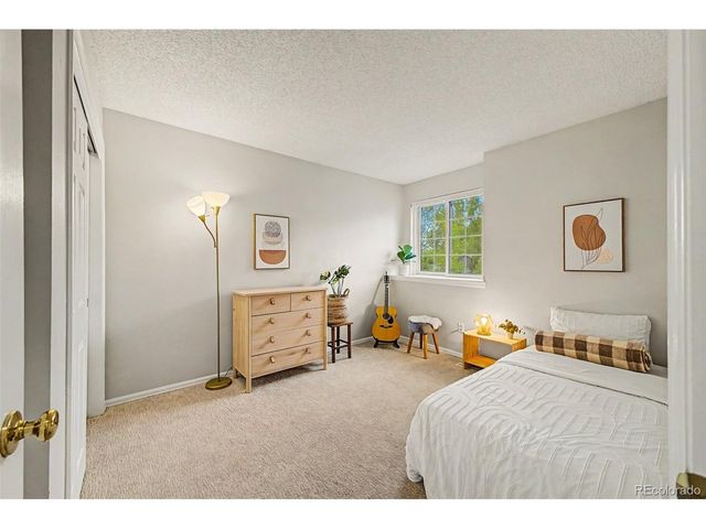 33 Tecoma Cir, Littleton, CO 80127