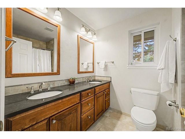 33 Tecoma Cir, Littleton, CO 80127