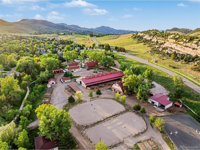 33 Tecoma Cir, Littleton, CO 80127
