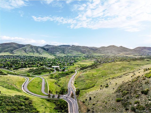 33 Tecoma Cir, Littleton, CO 80127