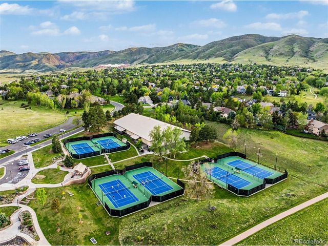 33 Tecoma Cir, Littleton, CO 80127
