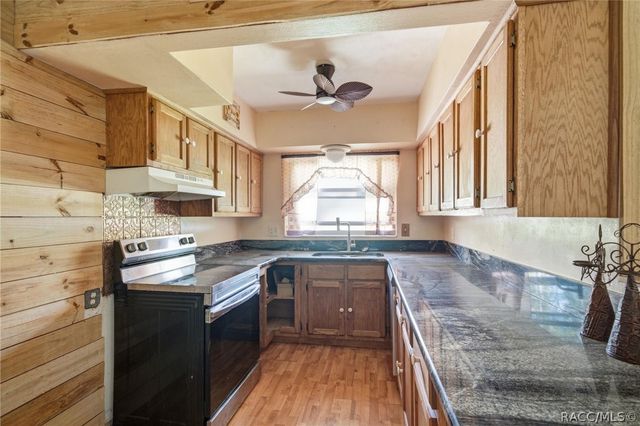 706 Mayflower Avenue, Inverness, FL 34450