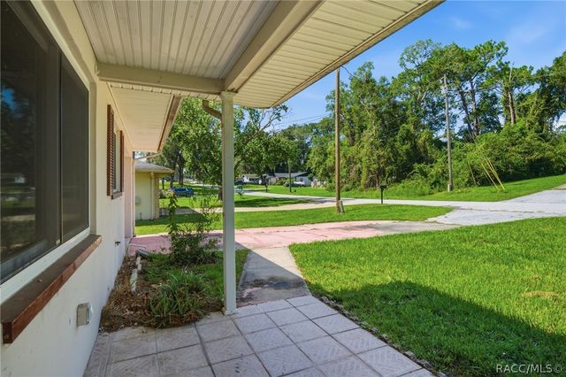 706 Mayflower Avenue, Inverness, FL 34450