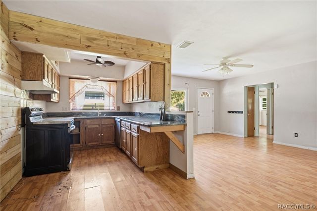 706 Mayflower Avenue, Inverness, FL 34450