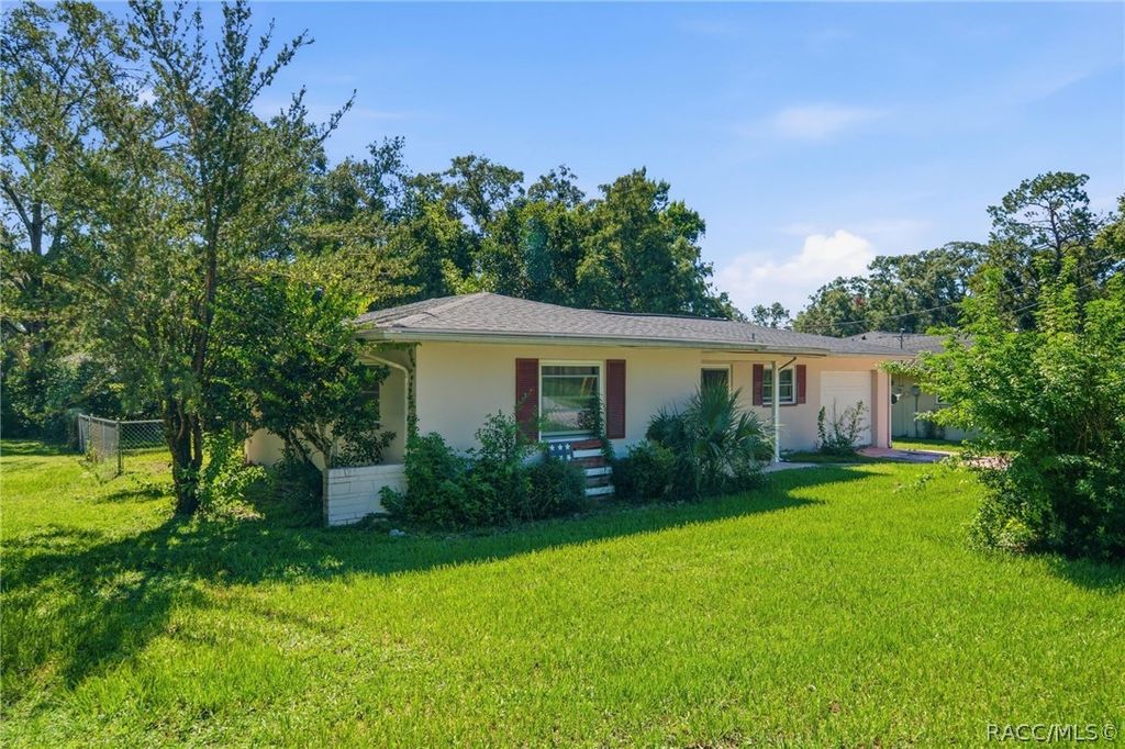 706 Mayflower Avenue, Inverness, FL 34450