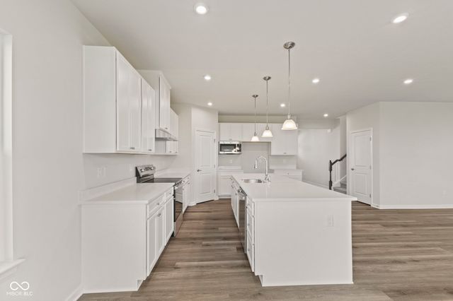 272 McNair Road, Whiteland, IN 46184