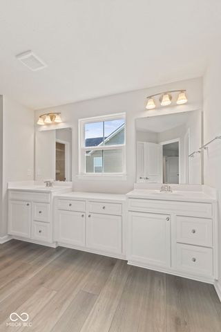 272 McNair Road, Whiteland, IN 46184