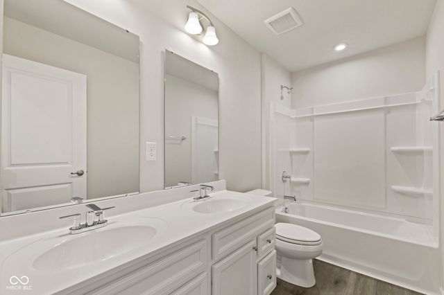 272 McNair Road, Whiteland, IN 46184