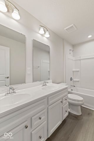 272 McNair Road, Whiteland, IN 46184