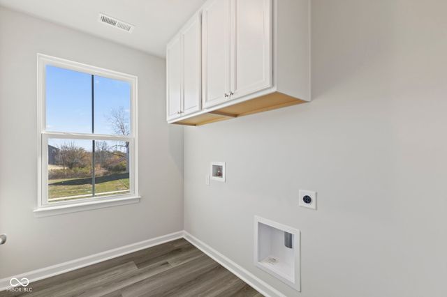 272 McNair Road, Whiteland, IN 46184