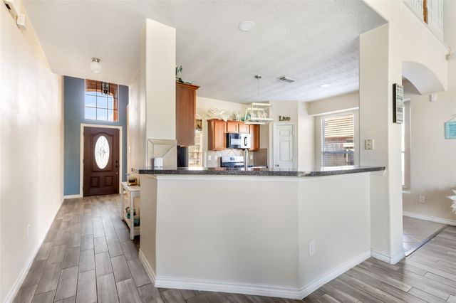 1860 Redwood Lane, Dayton, TX 77535