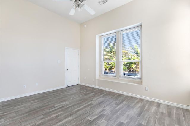 1860 Redwood Lane, Dayton, TX 77535