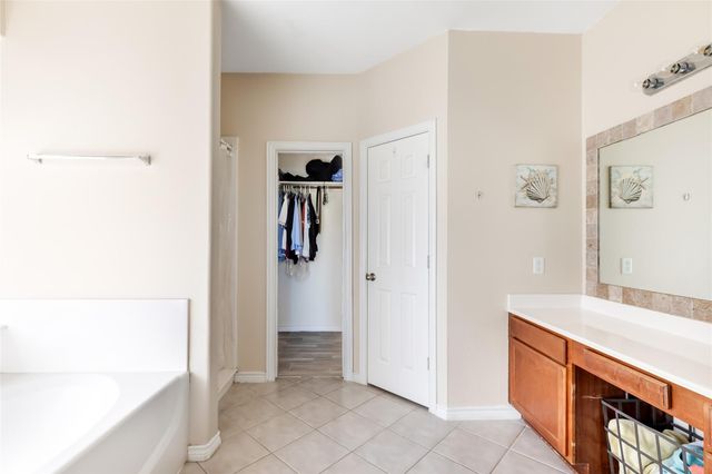 1860 Redwood Lane, Dayton, TX 77535