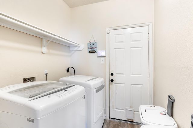 1860 Redwood Lane, Dayton, TX 77535