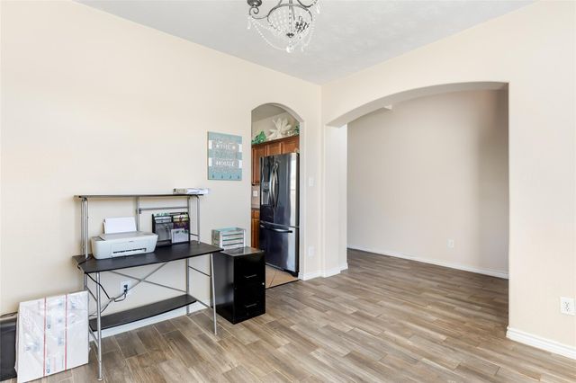 1860 Redwood Lane, Dayton, TX 77535