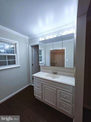 13462 KEYTONE, Woodbridge, VA 22193