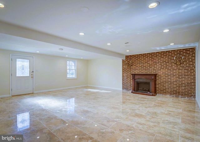 13462 KEYTONE, Woodbridge, VA 22193