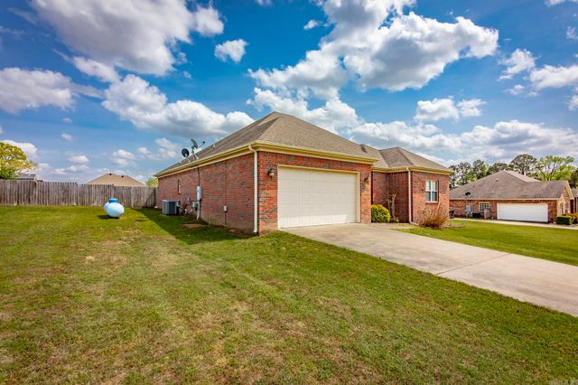 75 Booker Drive, Lonoke, AR 72086