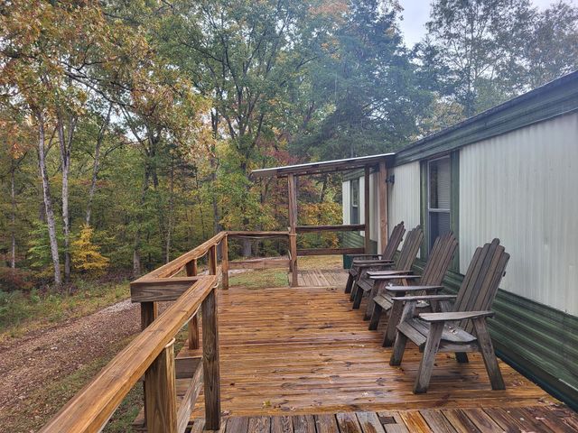 60 White Oak Dr, Big Sandy, TN 38221