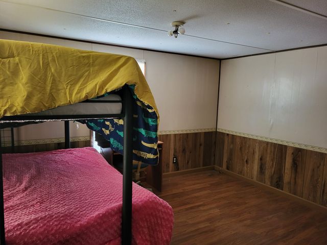 60 White Oak Dr, Big Sandy, TN 38221