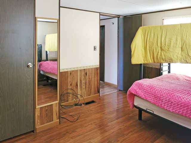 60 White Oak Dr, Big Sandy, TN 38221