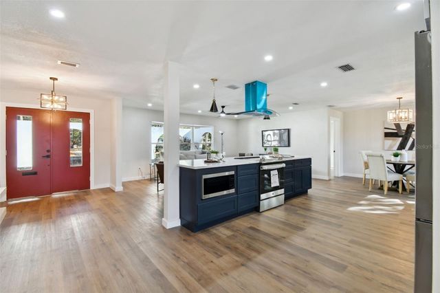 570 CASLER AVENUE, Clearwater, FL 33755