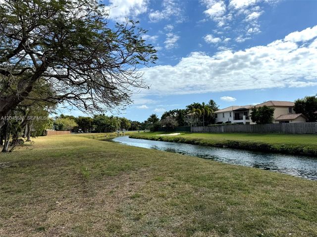 9112 SW 159th Ter A, Palmetto Bay, FL 33157