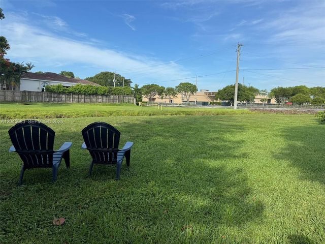9112 SW 159th Ter A, Palmetto Bay, FL 33157