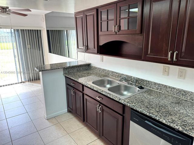 9112 SW 159th Ter A, Palmetto Bay, FL 33157