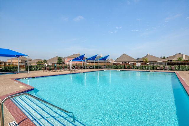 2704 Evening Mist Drive, Little Elm, TX 75068