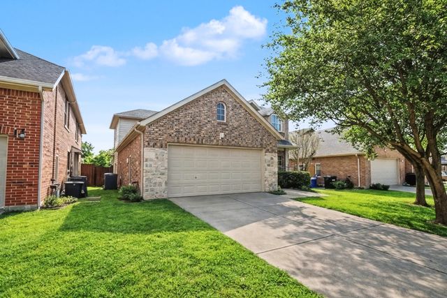 2704 Evening Mist Drive, Little Elm, TX 75068