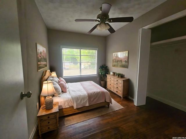 753 San Antonio, Seguin, TX 78155