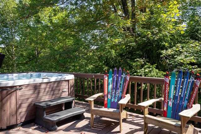 13 Betty Johnson Lane, Winhall, VT 05340