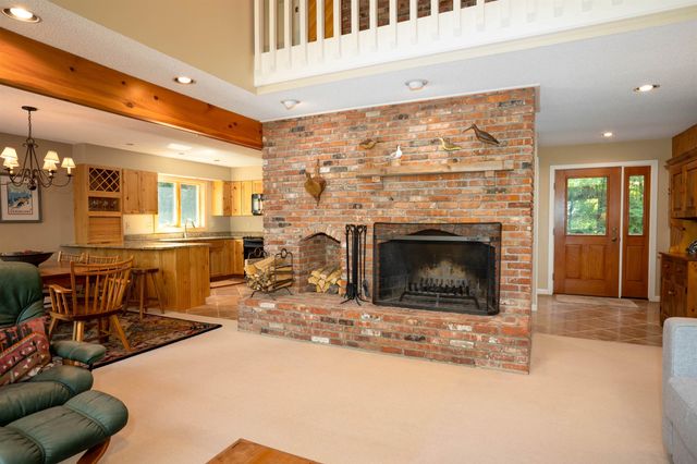 13 Betty Johnson Lane, Winhall, VT 05340