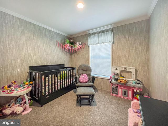 2204 BLAIR DR, Morrisville, PA 19067