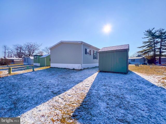 2204 BLAIR DR, Morrisville, PA 19067