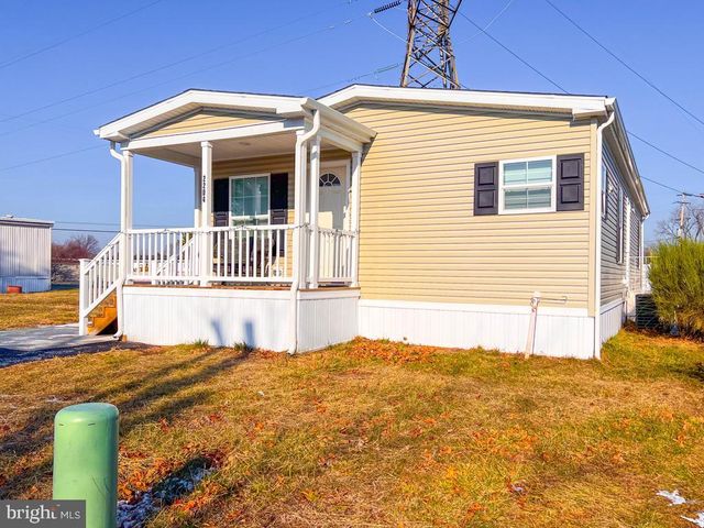 2204 BLAIR DR, Morrisville, PA 19067