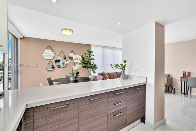 9901 E Bay Harbor Dr 403, Bay Harbor Islands, FL 33154