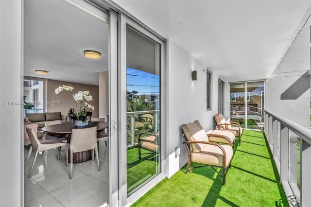 9901 E Bay Harbor Dr 403, Bay Harbor Islands, FL 33154