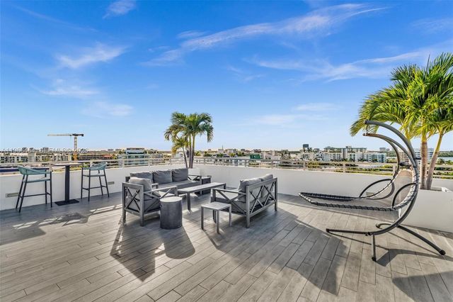 9901 E Bay Harbor Dr 403, Bay Harbor Islands, FL 33154