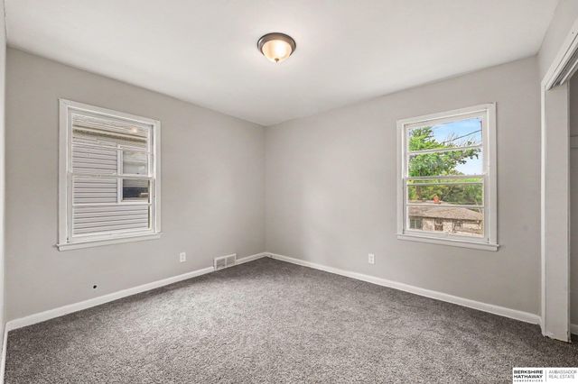 4402 N 53rd Street, Omaha, NE 68104